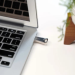 PNY EliteX SwiftVault 128GB USB 3.2 Flash Drive